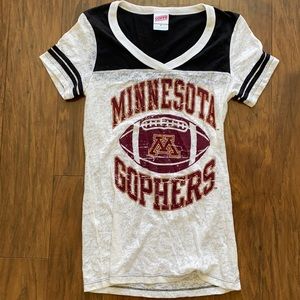 Minnesota Gophers top-Small